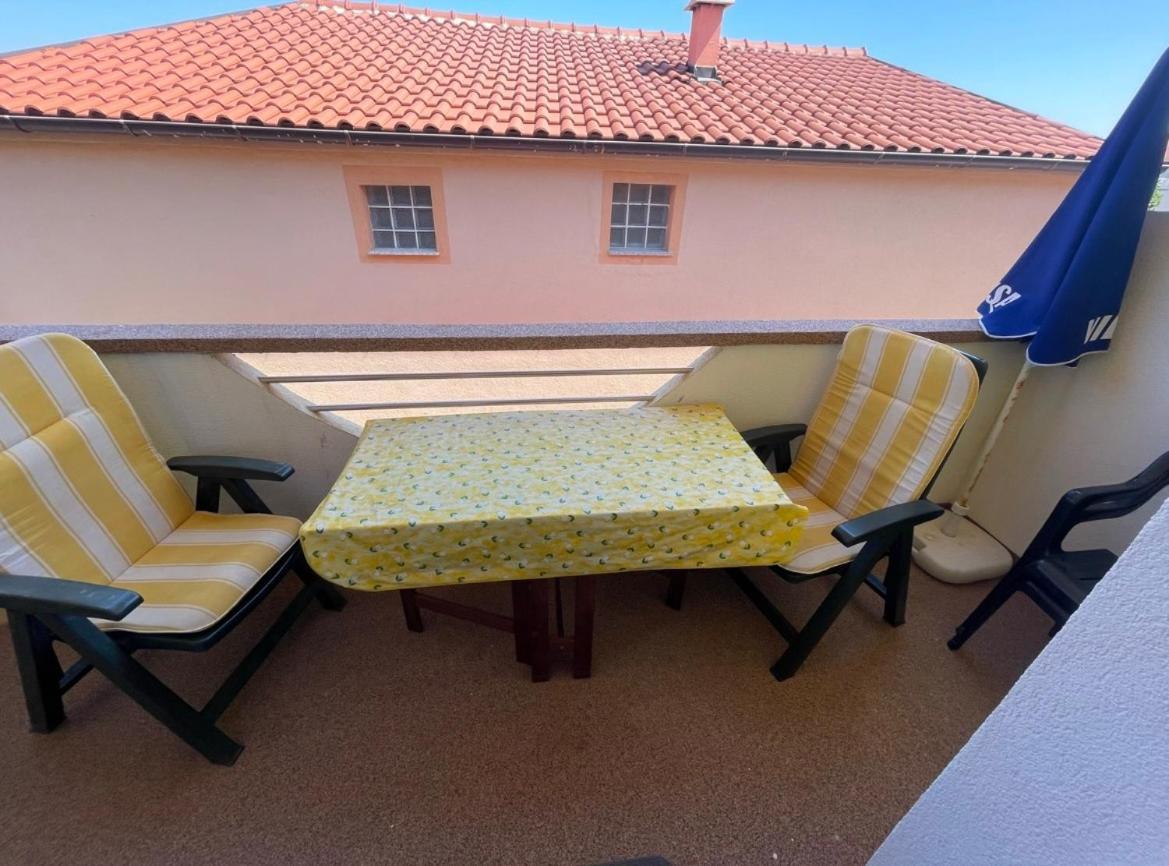 Elia Apartamento Vir Exterior foto